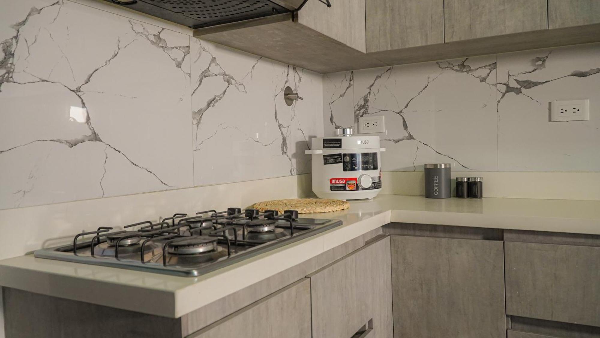 Casa Encanto, Apartamento - Habitaciones, Laureles-America Medellín Zewnętrze zdjęcie